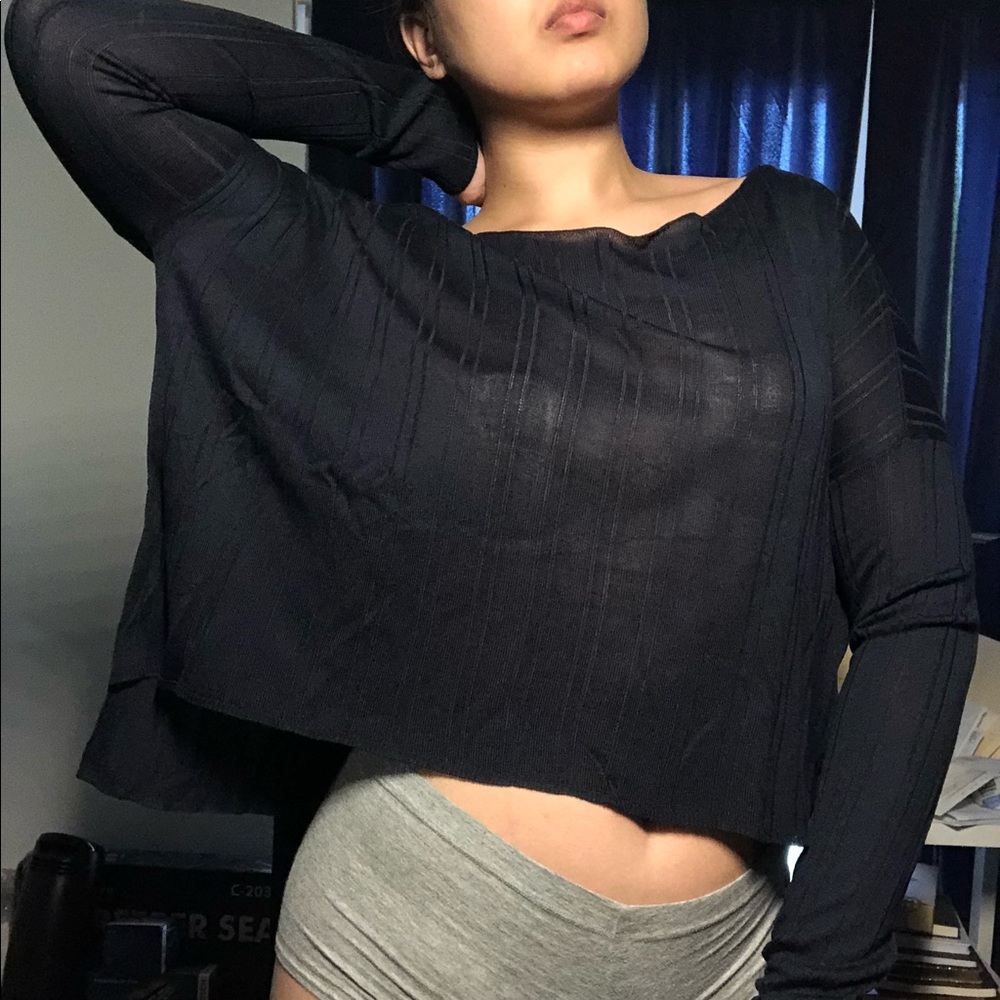 SOLD Navy cropped sweater